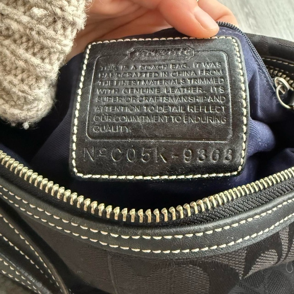 Coach Signature Shoulder Bag Y2K 2000s Black CC 9363 - Picture 6 of 9